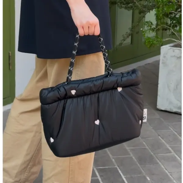 Fill in the bag กระเป๋าไนลอน รุ่น Hold my heart - Image 3